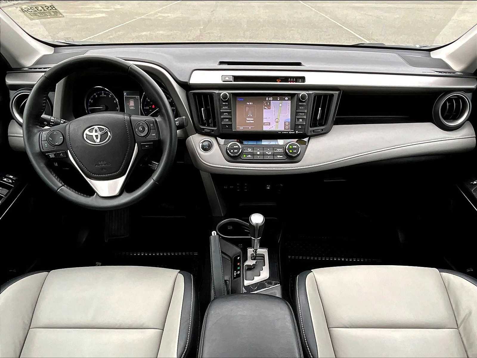 2018 Toyota RAV4 Limited photo 20