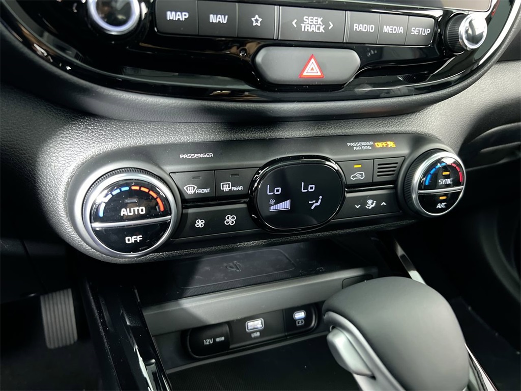 2025 Kia Soul GT-Line photo 23