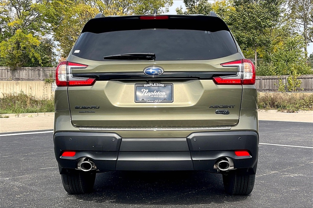 2025 Subaru Ascent Onyx Edition photo 4