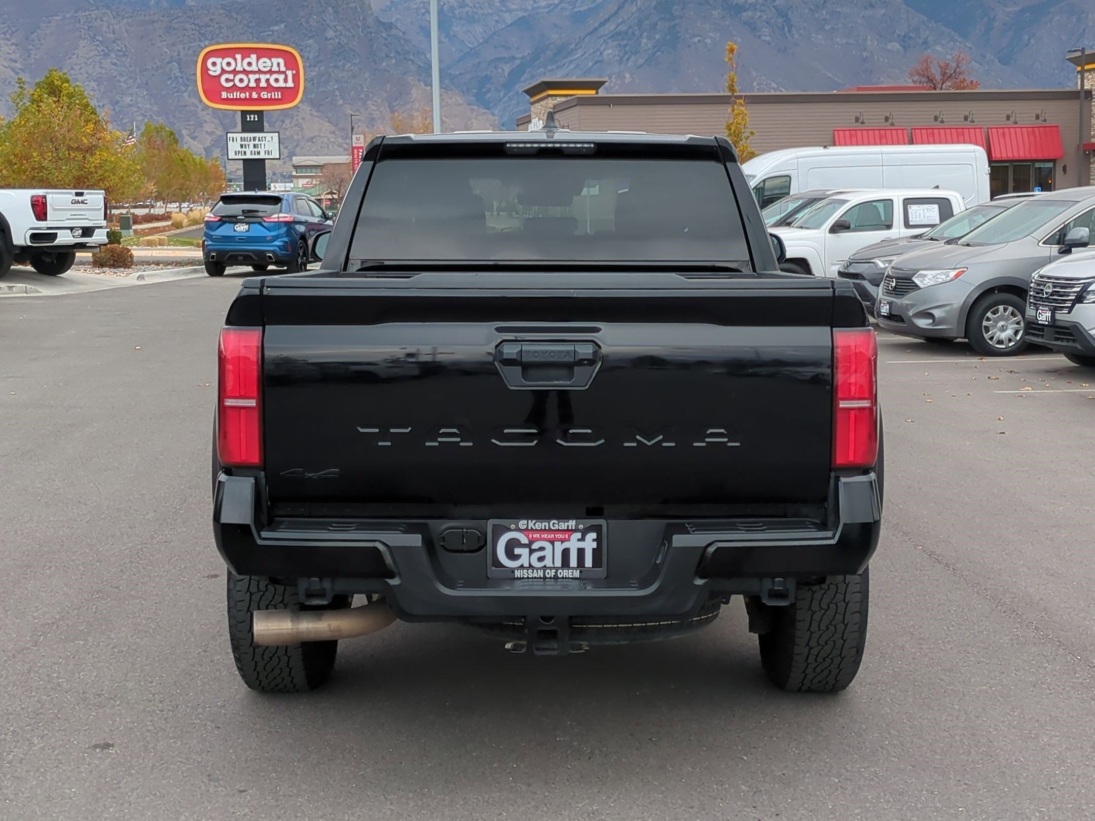 2024 Toyota Tacoma TRD Double Cab photo 4