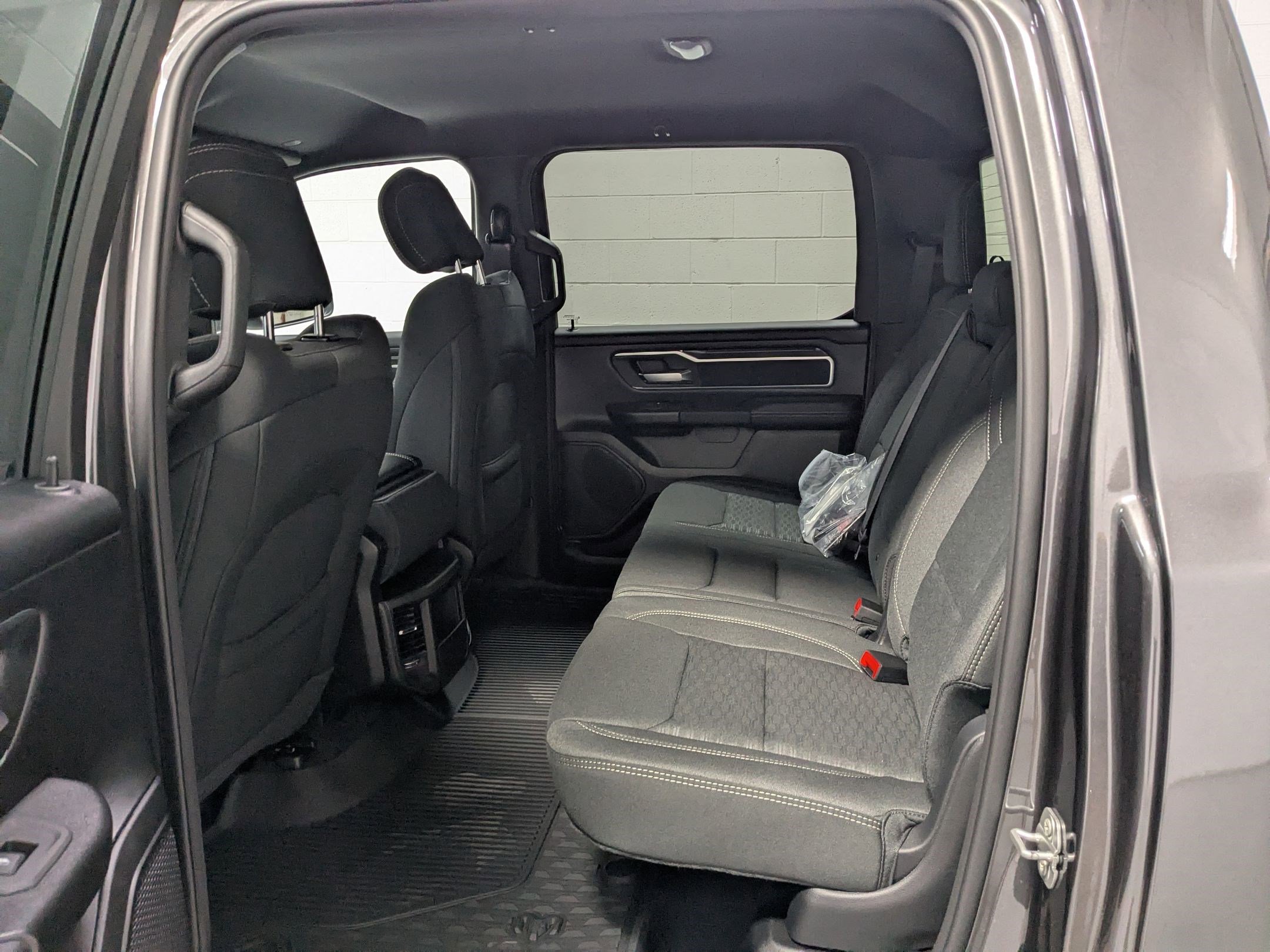 2025 Ram 1500 Big Horn photo 13