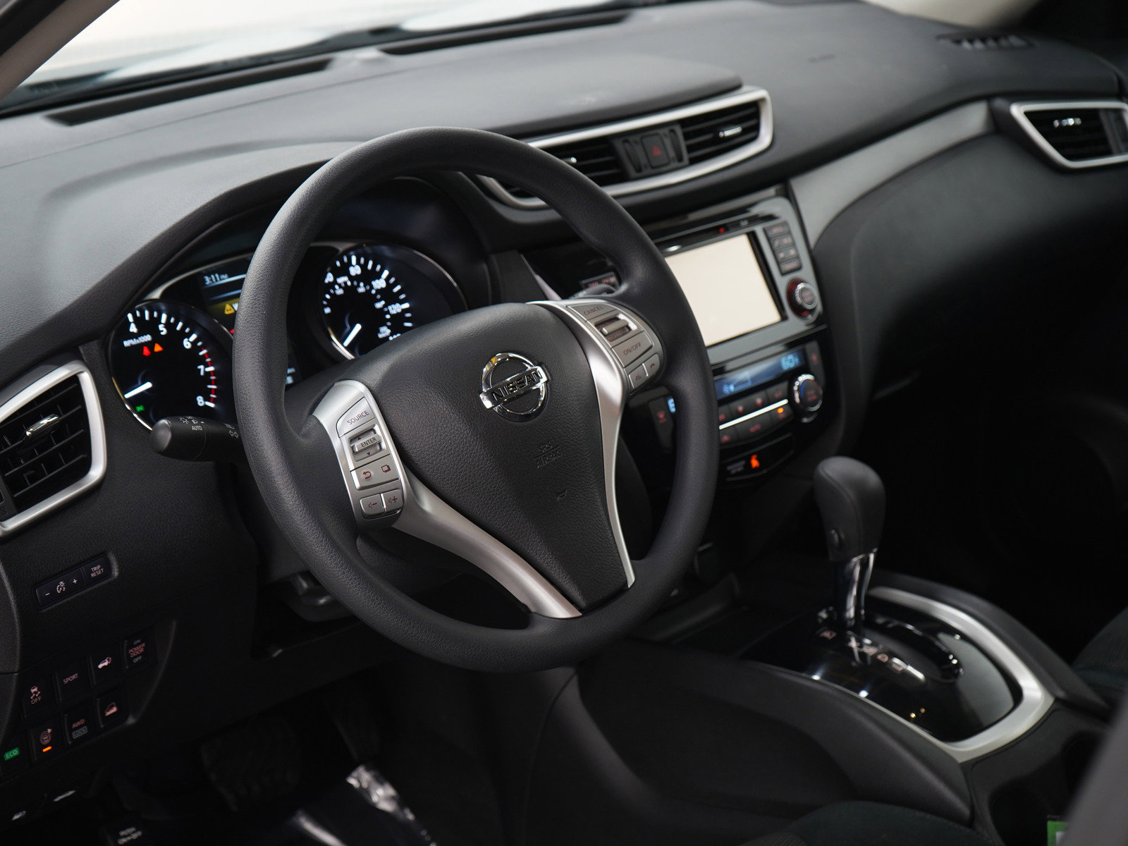 2016 Nissan Rogue SV photo 21