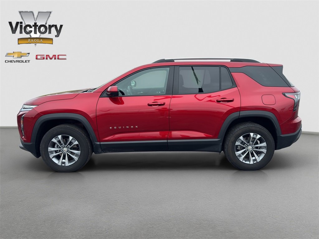 2025 Chevrolet Equinox LT photo 3
