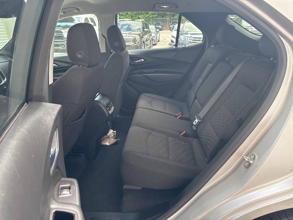 2021 Chevrolet Equinox LT photo 5