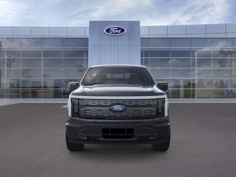 2025 Ford F-150 Lightning Lariat photo 5
