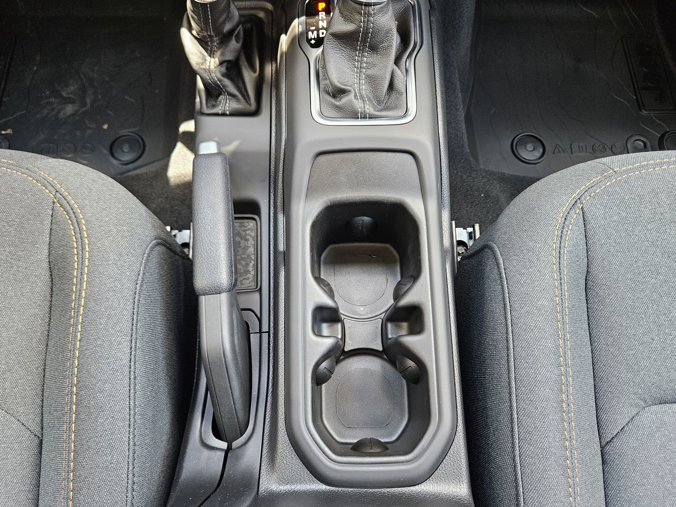 2025 Jeep Wrangler Sport S photo 11