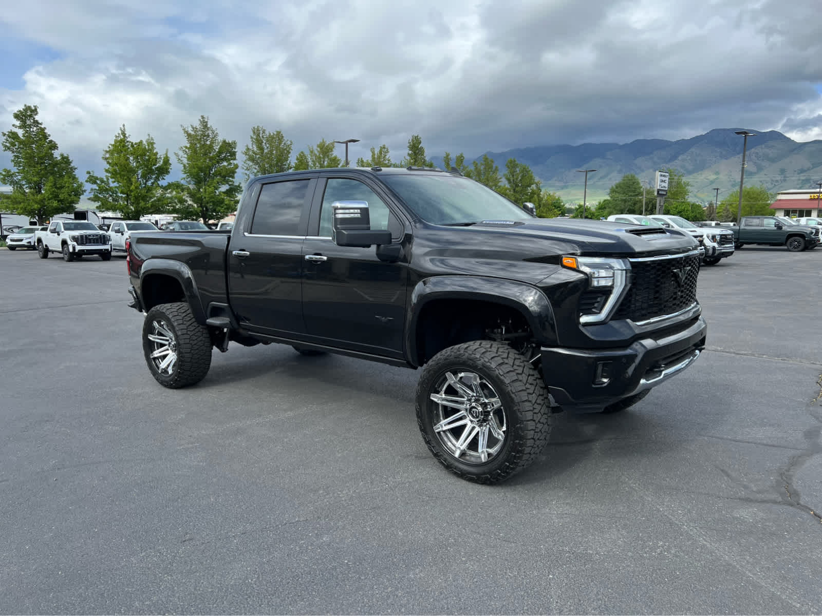 2025 Chevrolet Silverado 2500HD LT photo 7