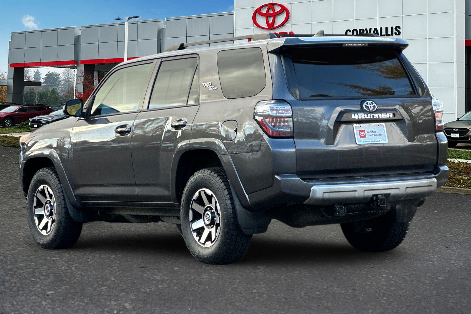 2019 Toyota 4Runner TRD Off-Road photo 4