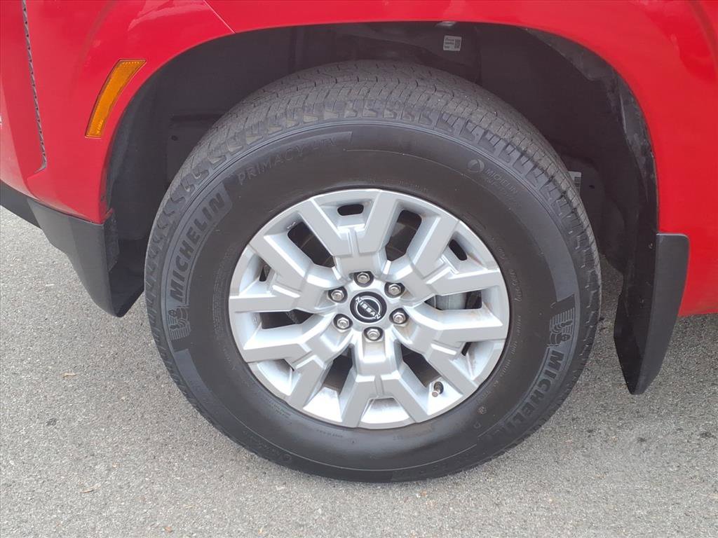 2022 Nissan Frontier SV photo 12