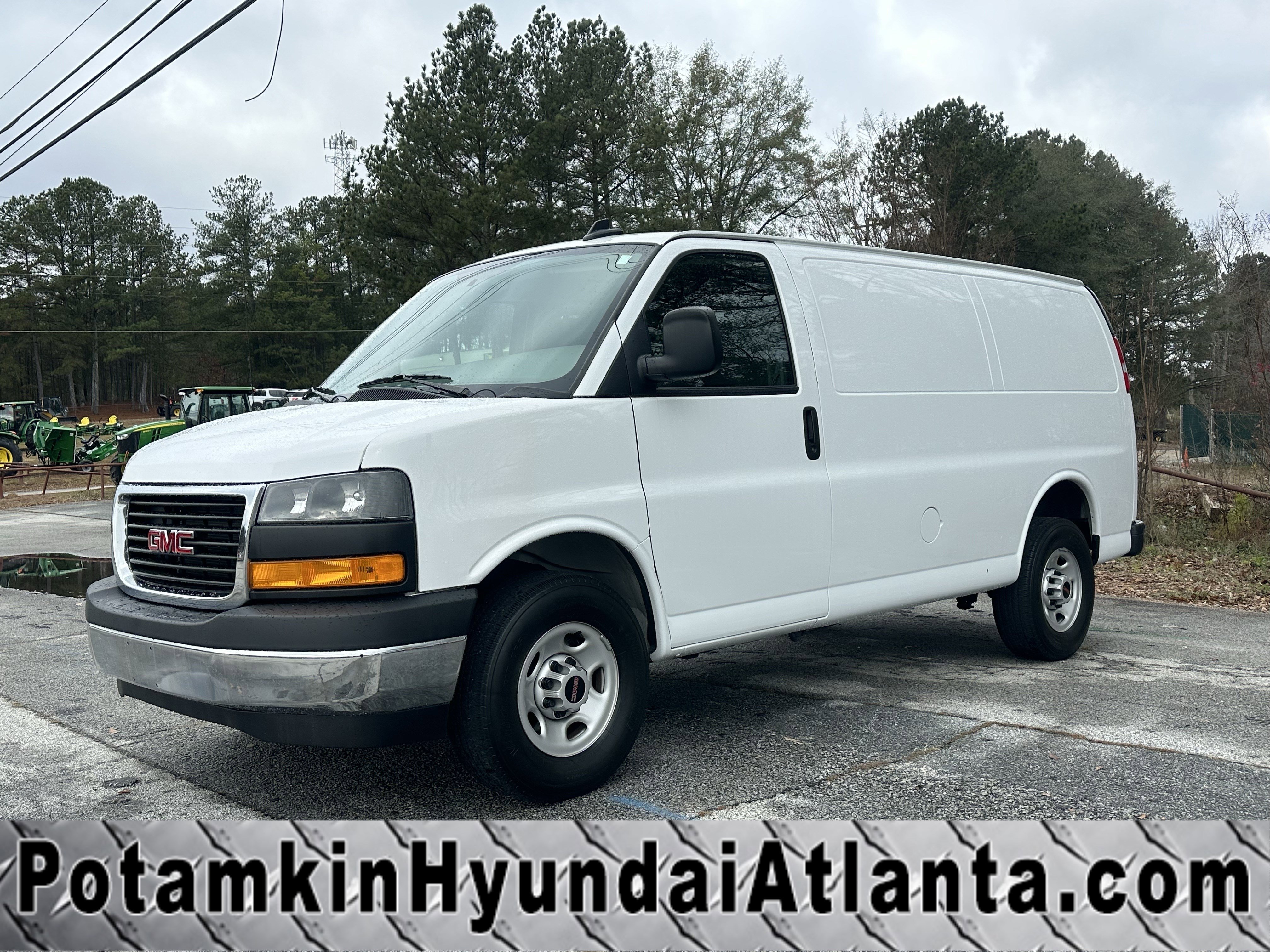 2024 GMC Savana Cargo Work Van's photo
