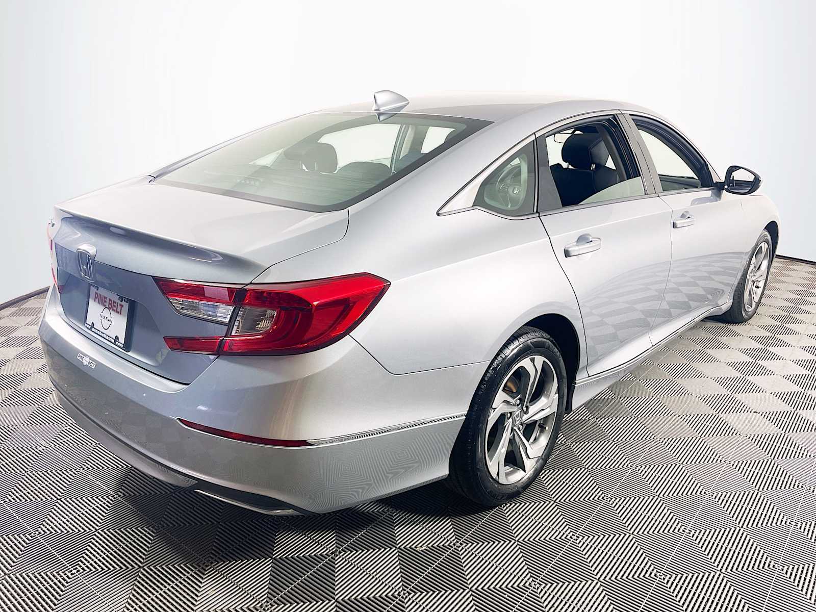 2018 Honda Accord EX 1.5T photo 4