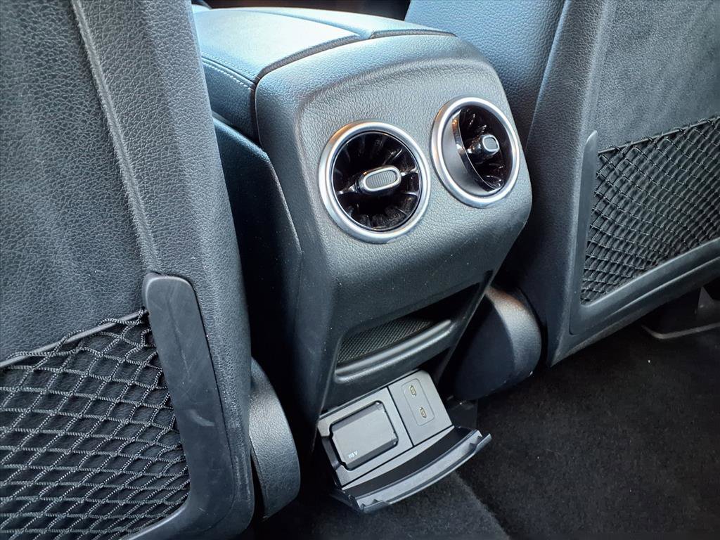 2023 Mercedes Benz GLB 250 photo 18
