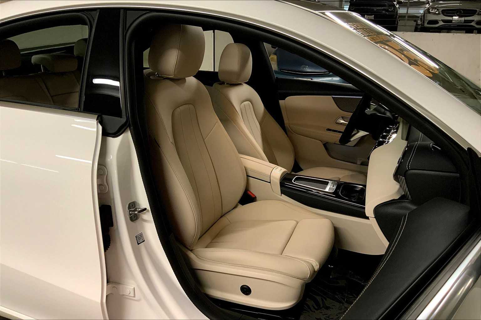 2025 Mercedes Benz CLA 250 photo 8