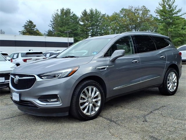 2020 Buick Enclave Essence photo 3