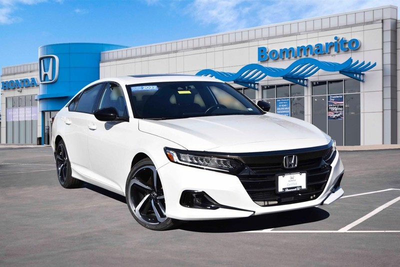 2022 Honda Accord Sport's photo