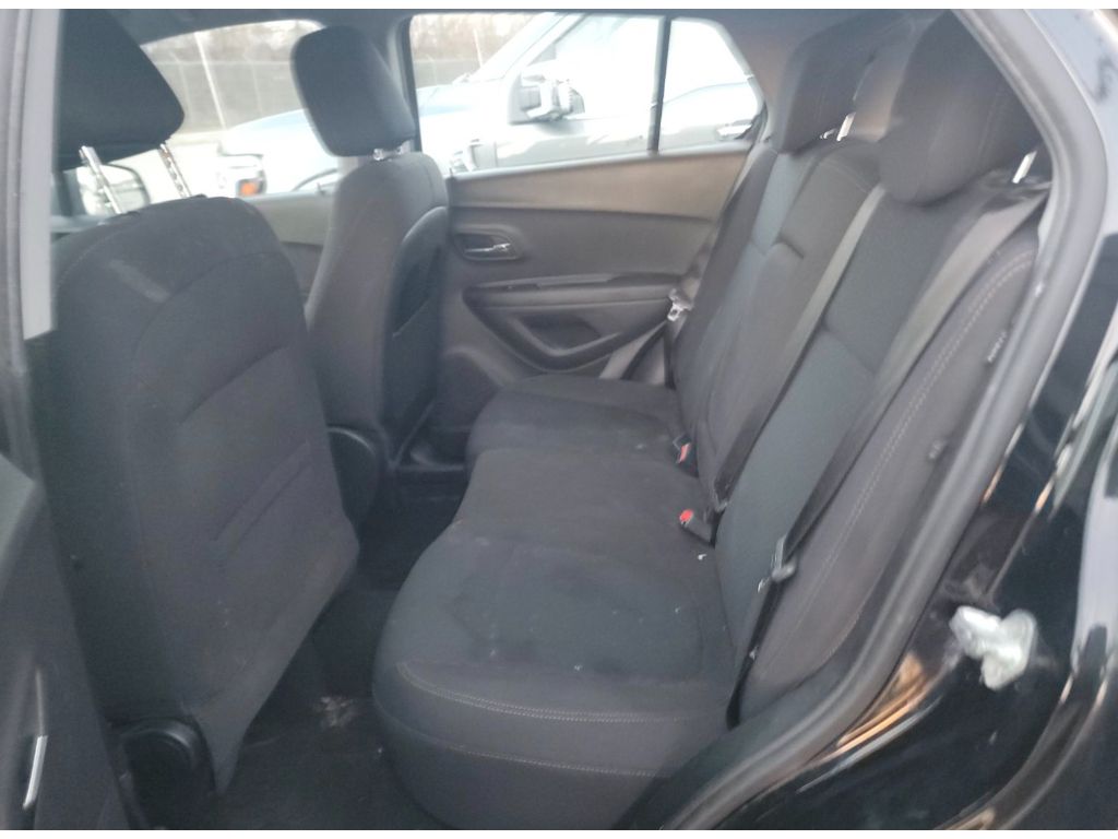 2017 Chevrolet Trax LS photo 7