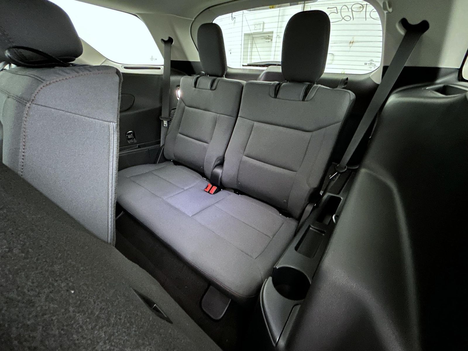 2025 Ford Explorer photo 20
