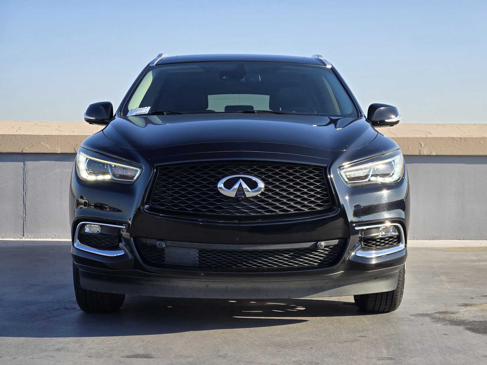 2020 Infiniti QX60 Luxe photo 2