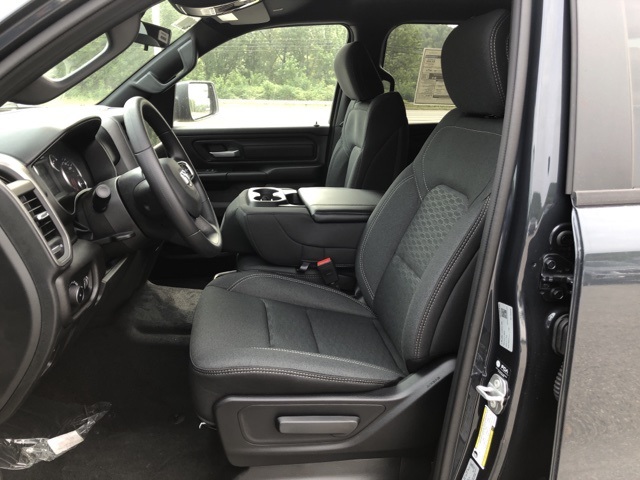 2025 Ram 1500 Tradesman photo 9