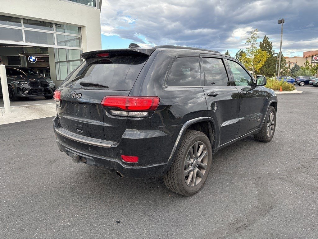 2017 Jeep Grand Cherokee Limited Anniversary Edition photo 5