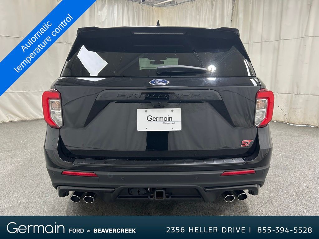 2022 Ford Explorer ST photo 3