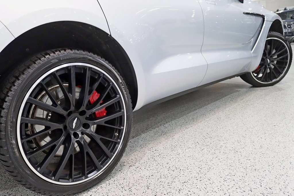 2022 Aston Martin DBX AM8 photo 12