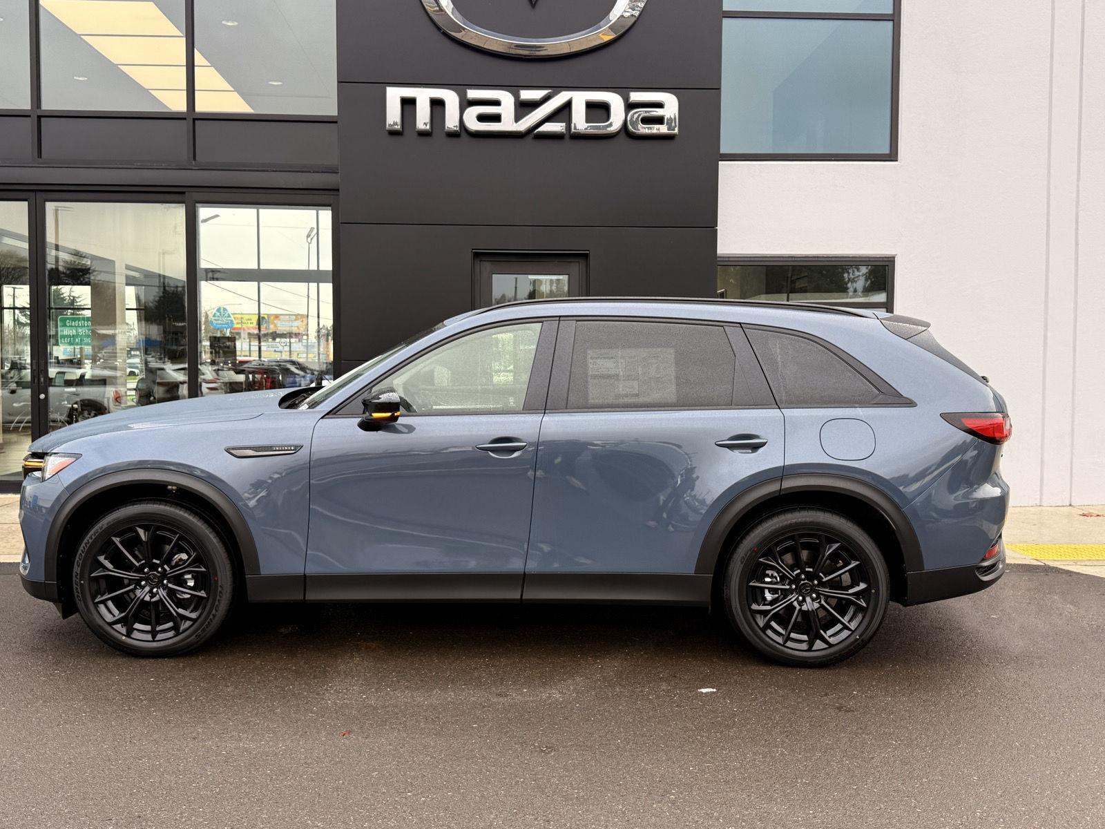 2026 Mazda CX-70 Preferred Package's photo