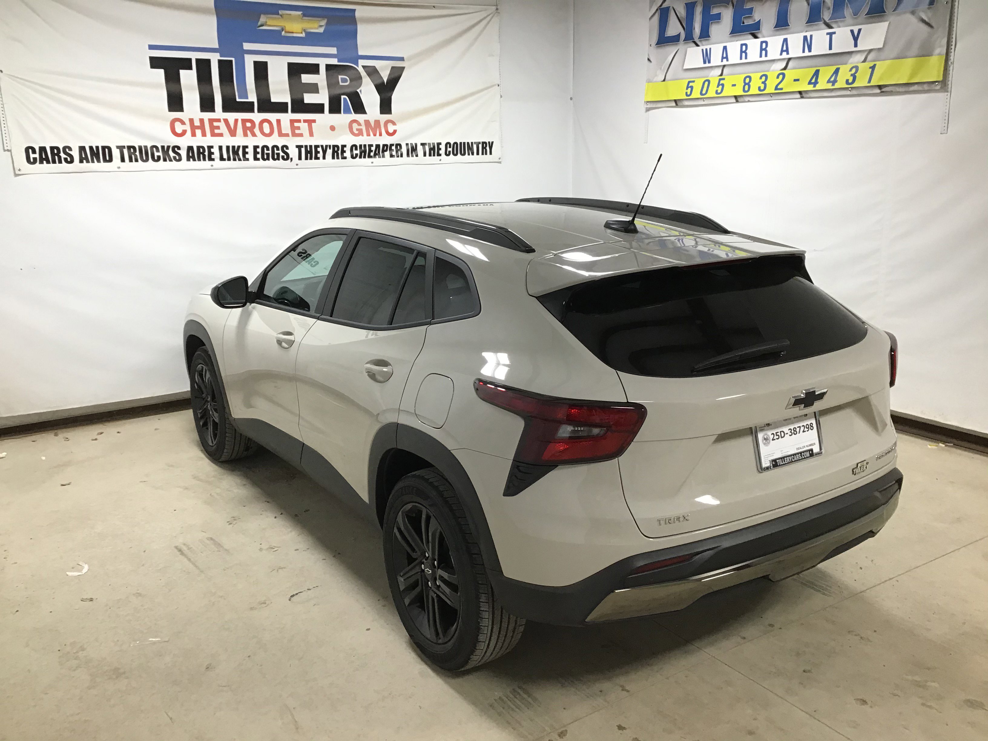 2026 Chevrolet Trax ACTIV photo 2