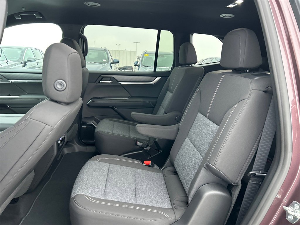 2026 GMC ACADIA - Image 33