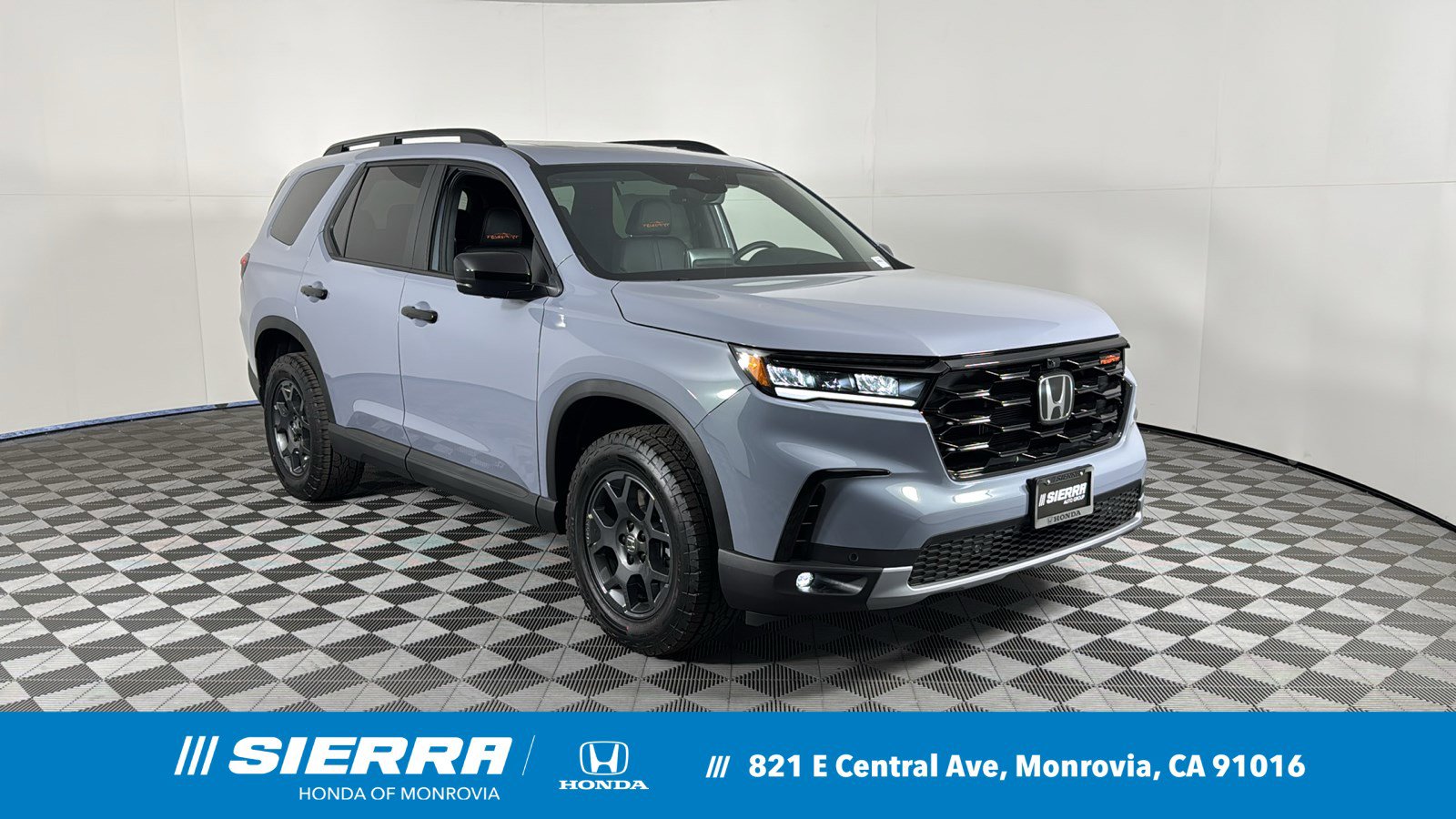 2025 Honda Pilot TrailSport's photo
