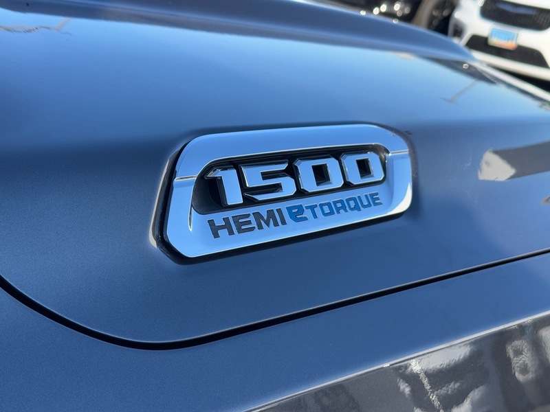 2022 Ram 1500 Limited photo 3