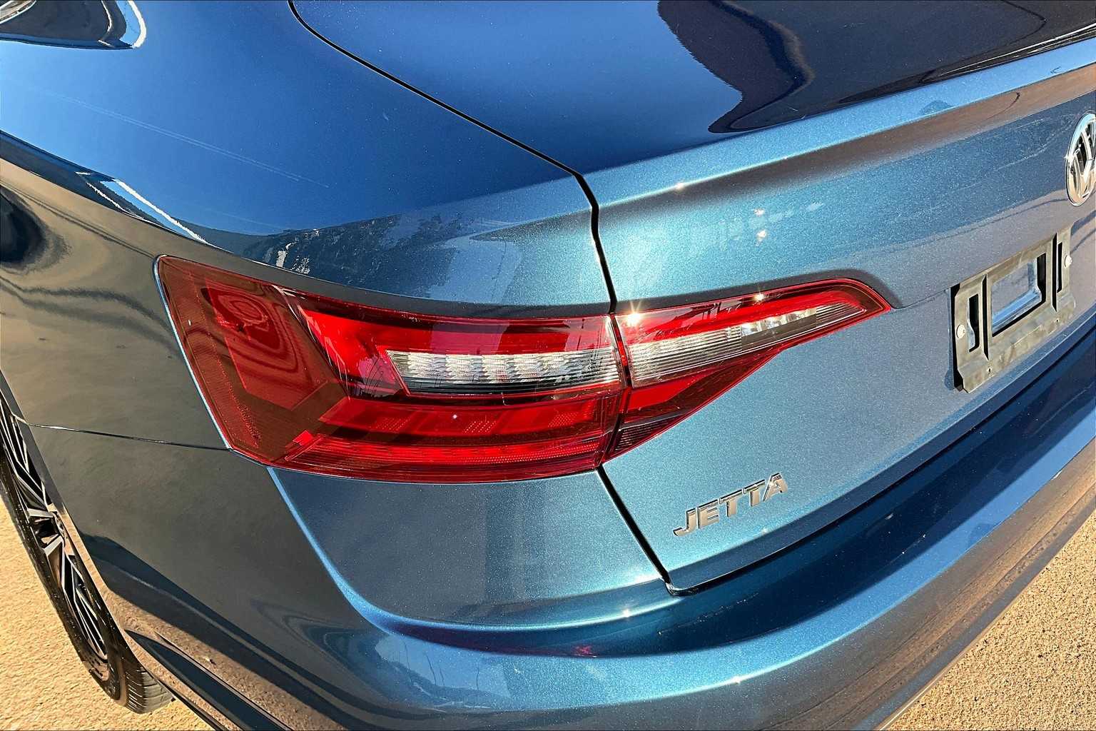 2021 Volkswagen Jetta SE photo 25