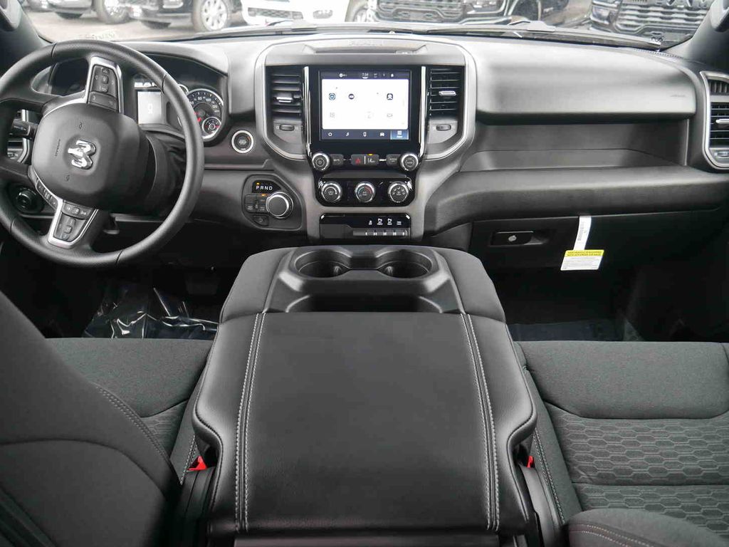 2026 Ram 1500 Tradesman photo 3