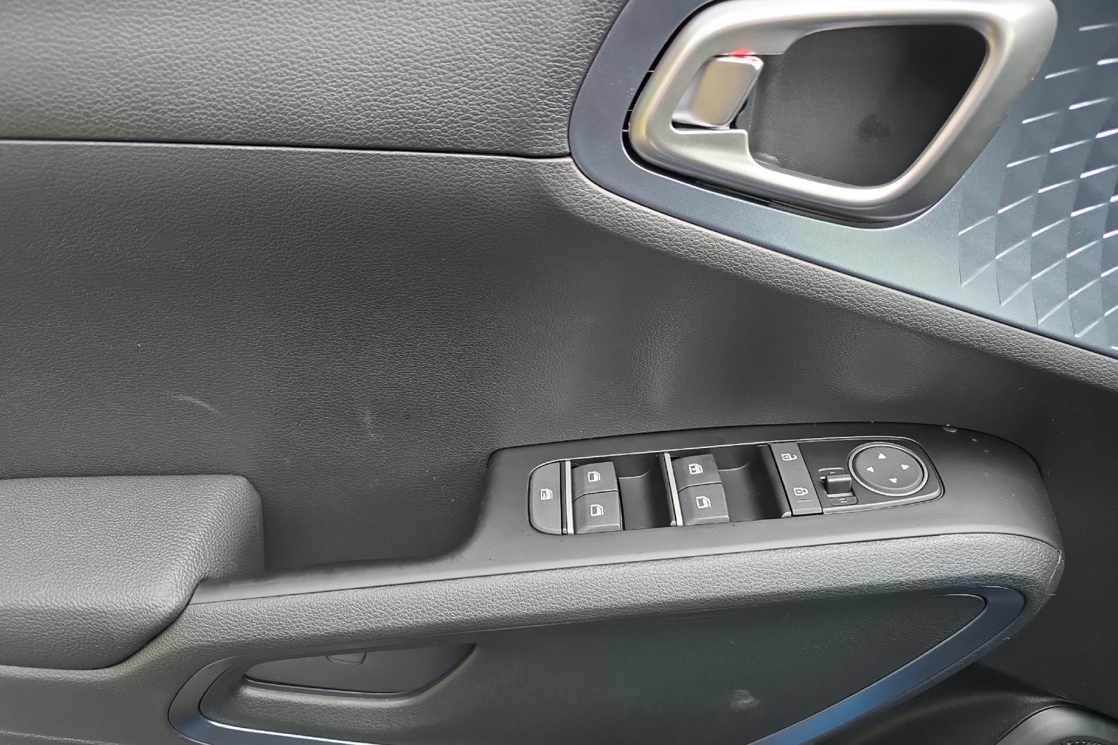 2025 Kia Soul EX photo 7