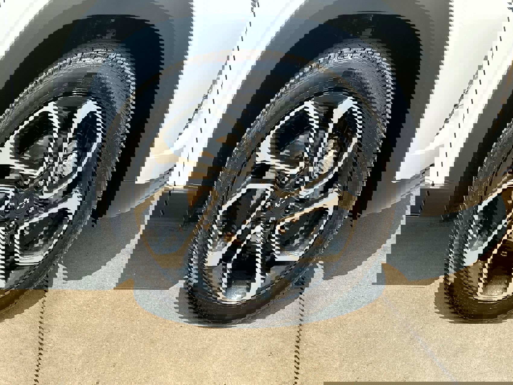 2025 Chevrolet Trax photo 10