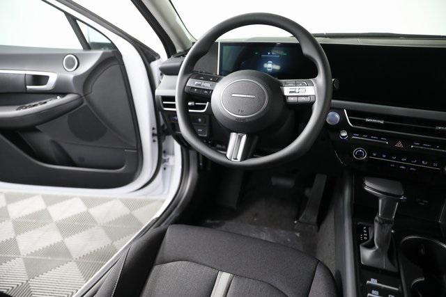 2026 Hyundai Sonata SE photo 19