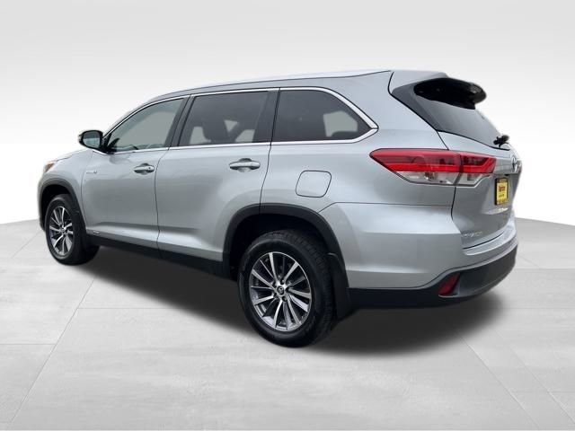 2019 Toyota Highlander Hybrid XLE photo 2
