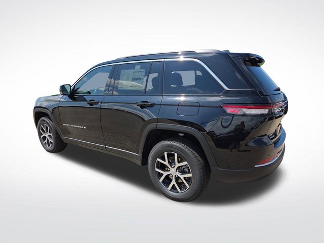 2025 Jeep Grand Cherokee Limited photo 2