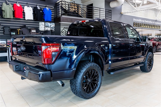 2025 Ford F-150 XLT photo 2