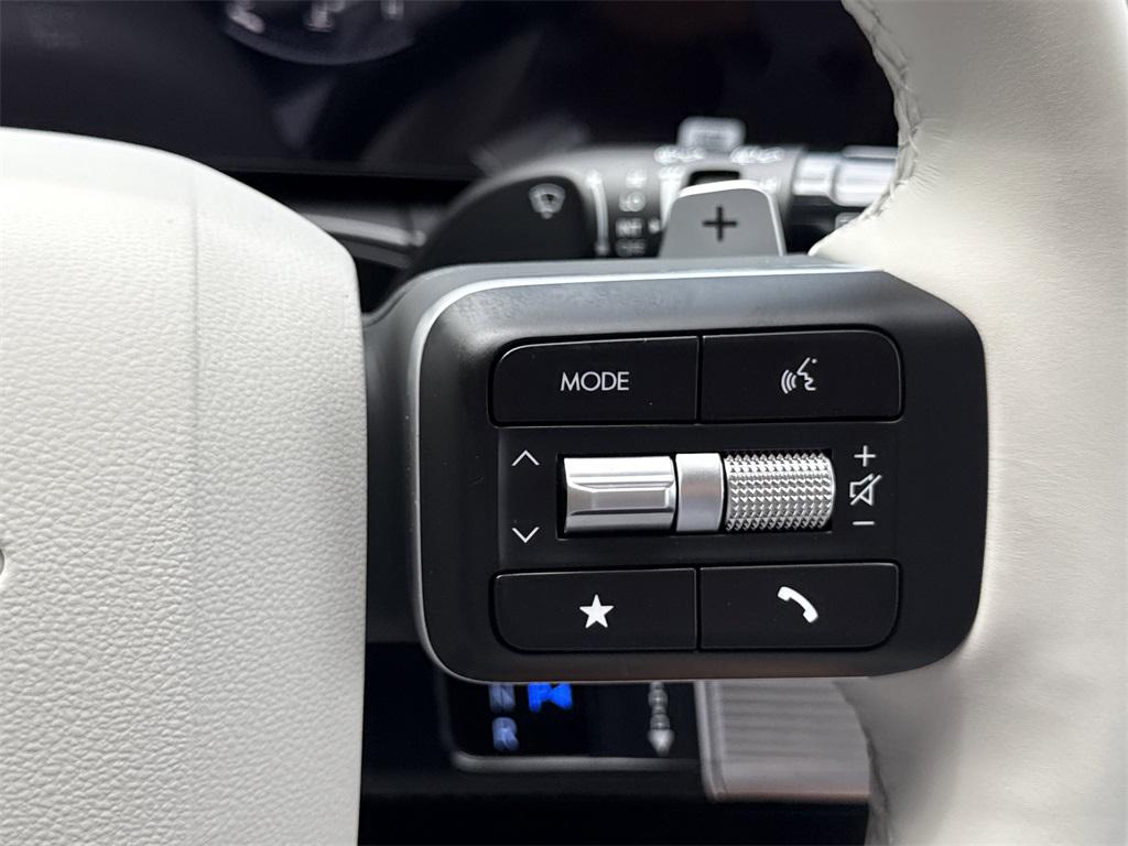 2026 Hyundai Santa Fe SE photo 18