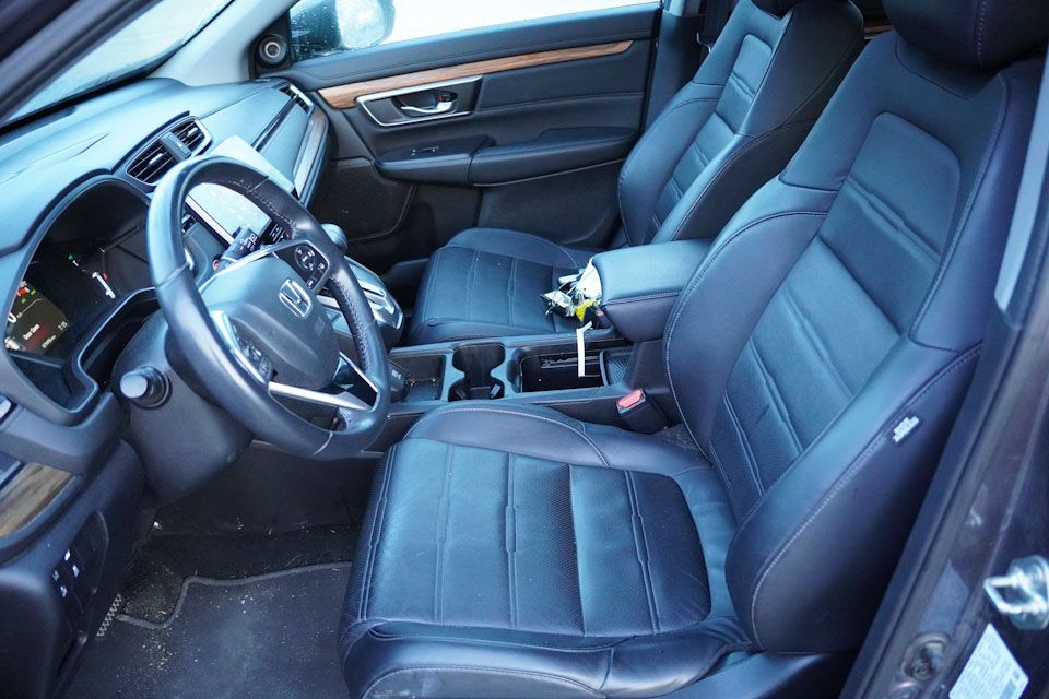 2019 Honda CR-V Touring photo 4