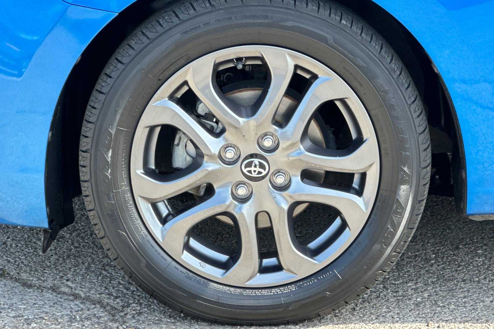 2020 Toyota Yaris LE photo 29