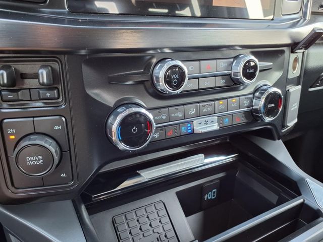 2025 Ford F-350 Lariat photo 19