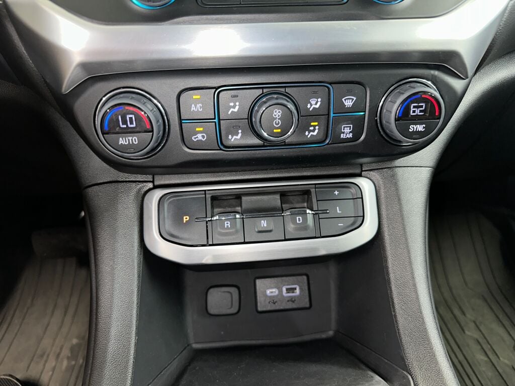 2023 Gmc Acadia SLE photo 11