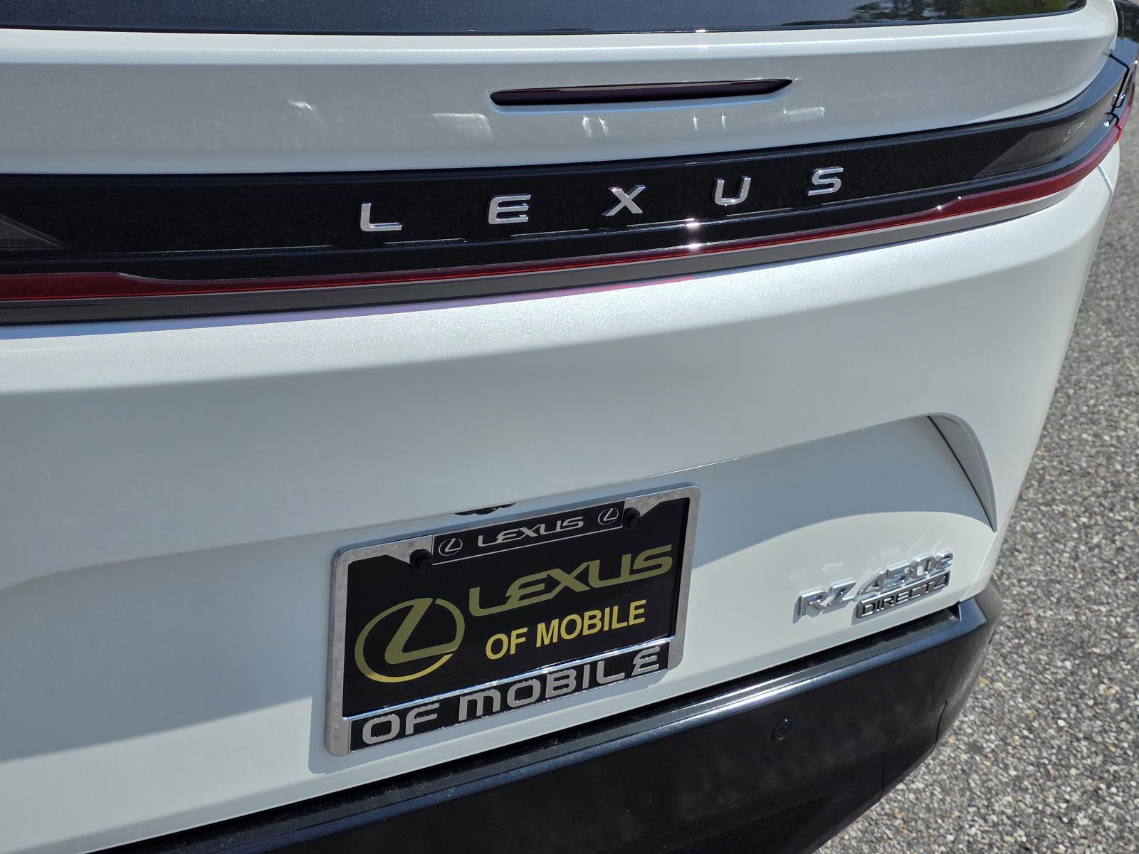 2023 Lexus RZ 450e Luxury photo 37