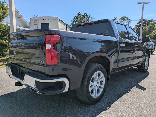 2022 Chevrolet Silverado 1500 LTZ photo 3