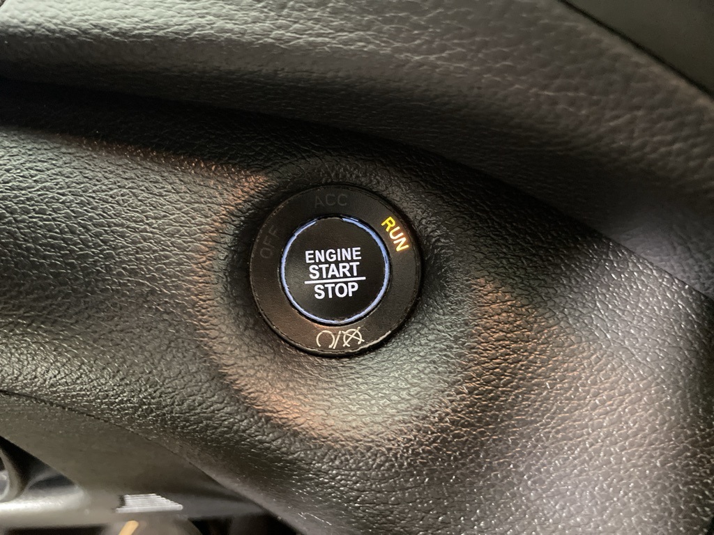 2019 Jeep Cherokee Altitude photo 21