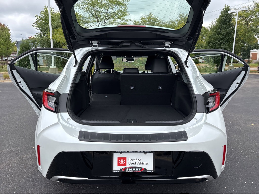 2025 Toyota Corolla XSE photo 13