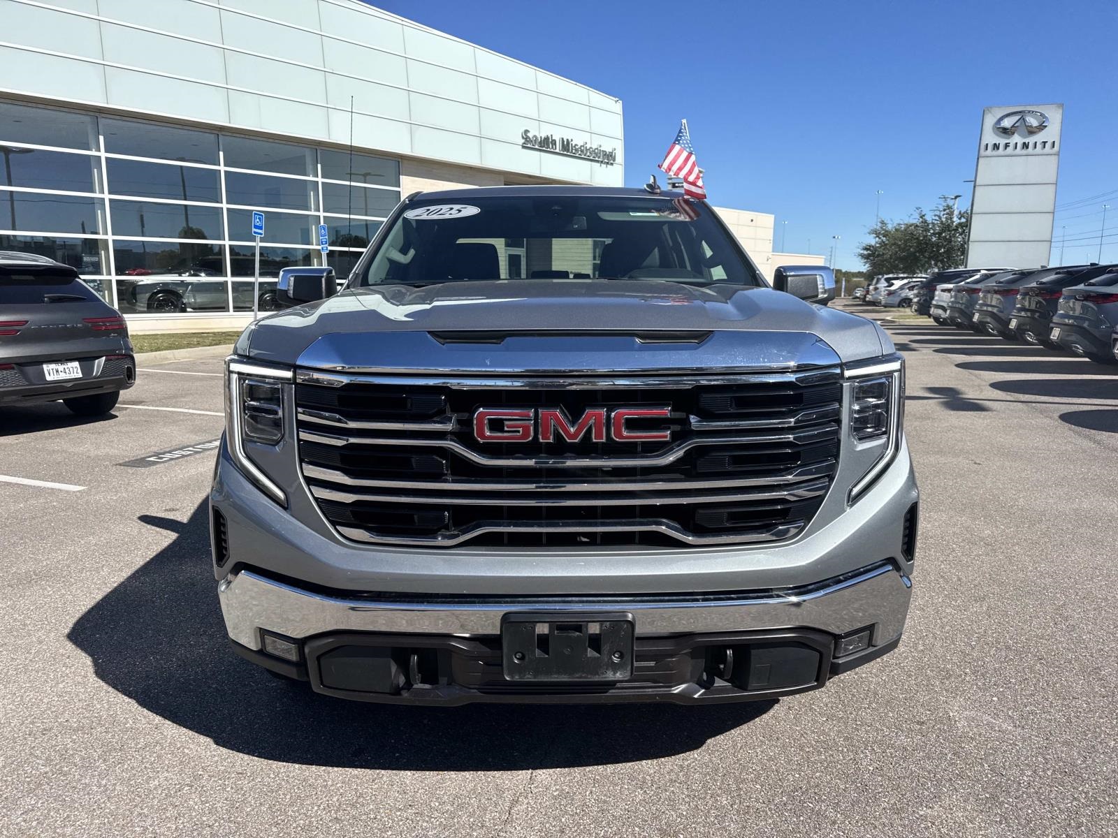 2025 Gmc Sierra 1500 SLT photo 2