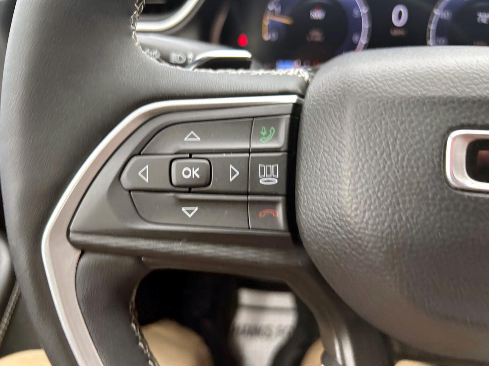 2023 Jeep Grand Cherokee Altitude photo 17